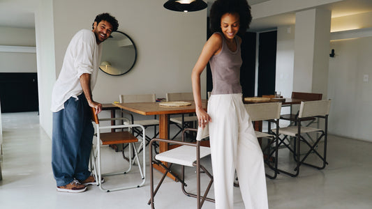 Cadeira para sala na primeira casa: como deixar com a sua cara?