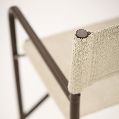 Bouclê Bege + Estrutura Marrom