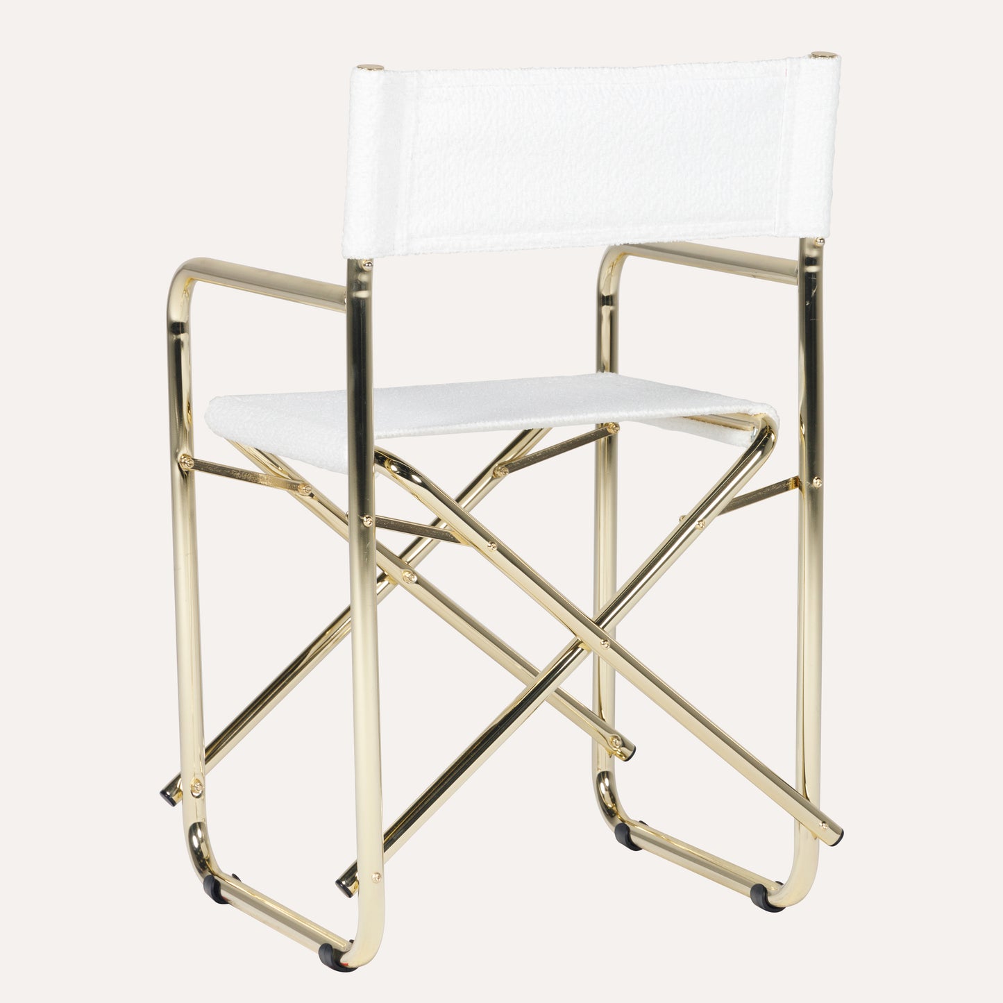 Bouclê Branco + Estrutura Dourada