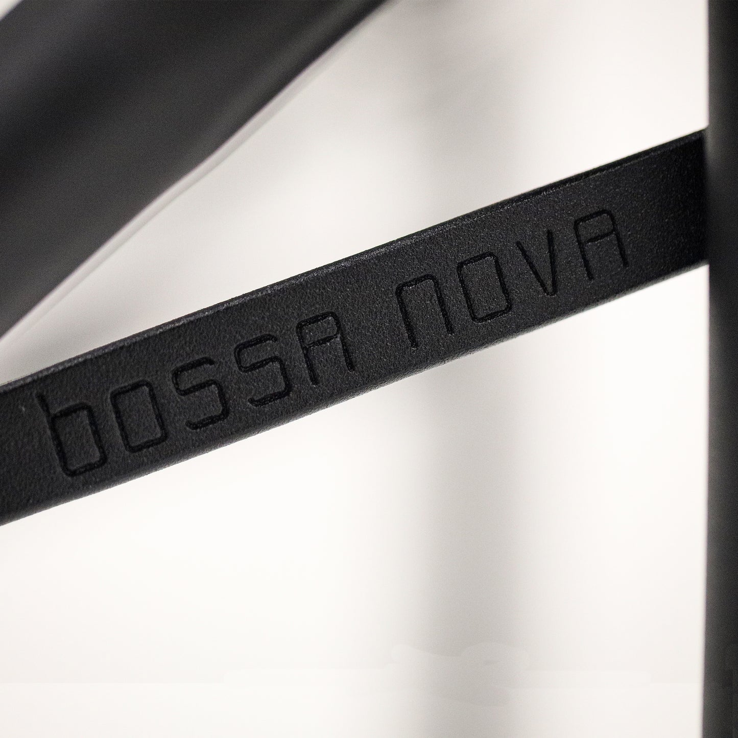 Bossinha - Estrutura Preta + Tramado Rosa